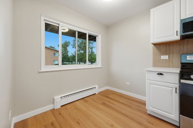 791 W KATHLEEN Drive B, Des Plaines, IL 60016