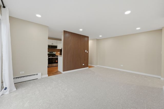 791 W KATHLEEN Drive B, Des Plaines, IL 60016