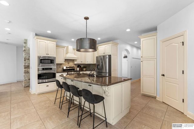 3218 S 184th Terrace, Omaha, NE 68130