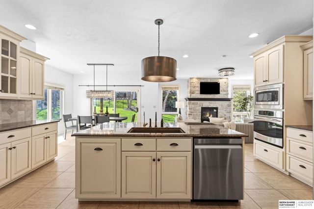 3218 S 184th Terrace, Omaha, NE 68130