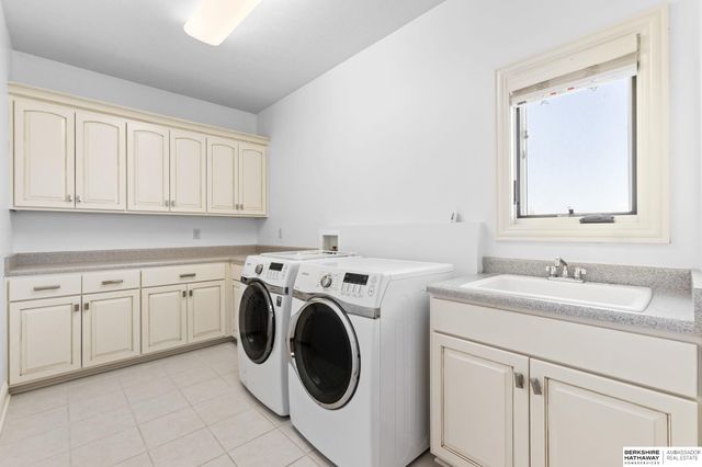 3218 S 184th Terrace, Omaha, NE 68130