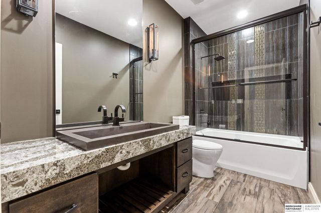 3218 S 184th Terrace, Omaha, NE 68130