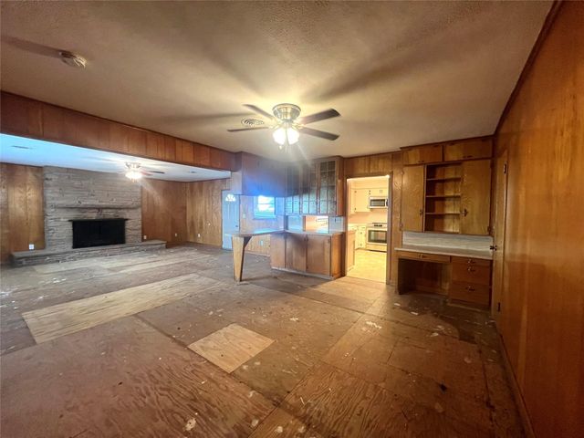 1080 County Road 424, El Campo, TX 77437