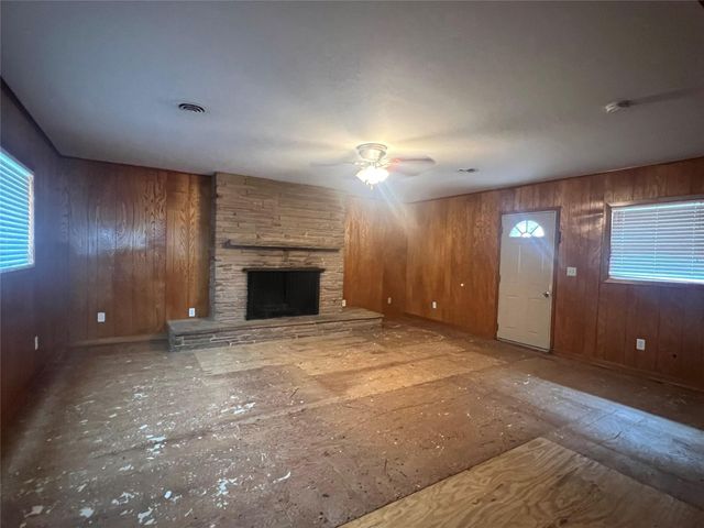 1080 County Road 424, El Campo, TX 77437