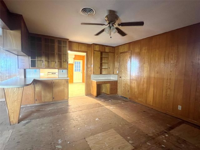 1080 County Road 424, El Campo, TX 77437