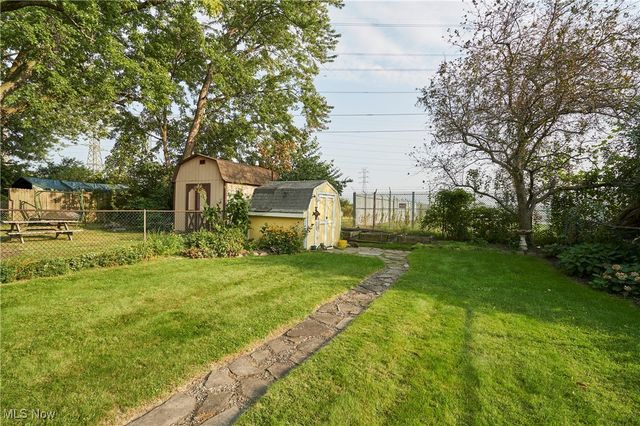 7206 Deveny Avenue, Cleveland, OH 44105