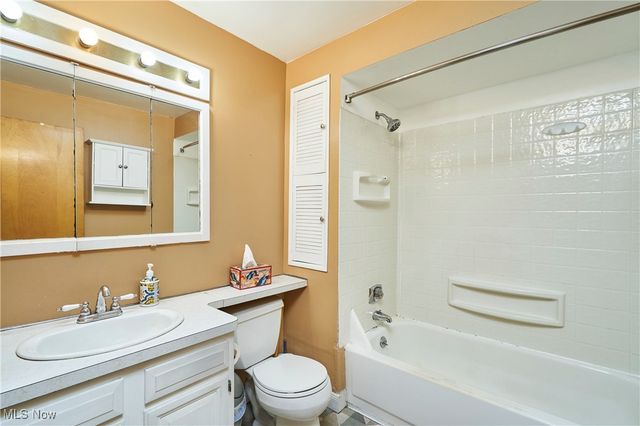 7206 Deveny Avenue, Cleveland, OH 44105