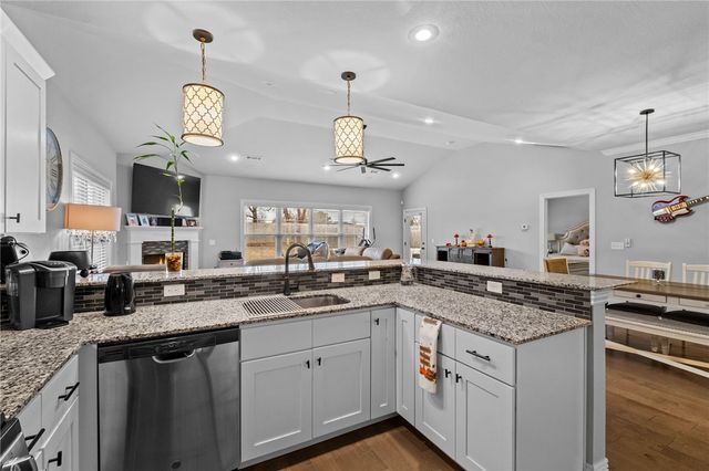 1406 Park Street, Lowell, AR 72745