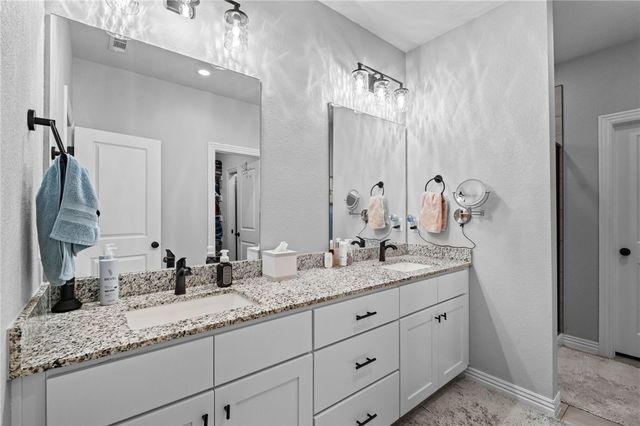 1406 Park Street, Lowell, AR 72745