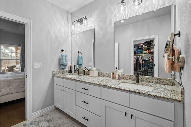 1406 Park Street, Lowell, AR 72745