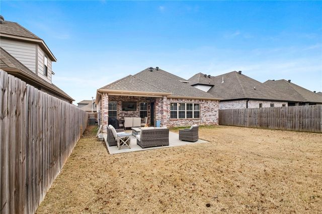 1406 Park Street, Lowell, AR 72745