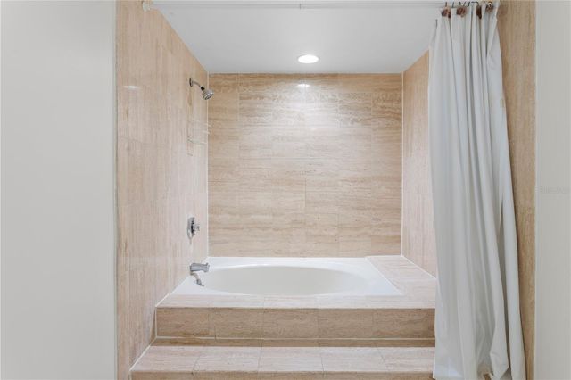 3301 BAYSHORE BOULEVARD 702E, Tampa, FL 33629