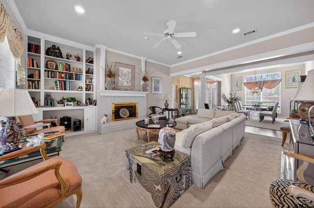 1106 Lonnie Dr, Athens, TX 75752