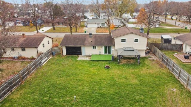 2607 VICKI LANE, Green Bay, WI 54311