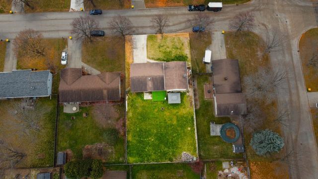 2607 VICKI LANE, Green Bay, WI 54311