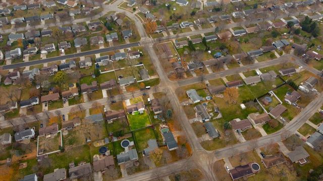 2607 VICKI LANE, Green Bay, WI 54311