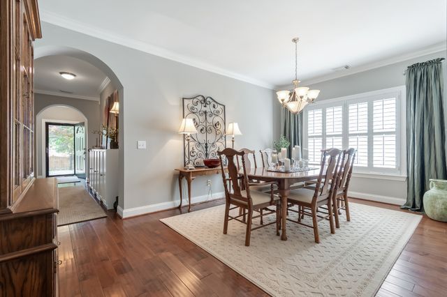 421 Meadowcrest Cir, Franklin, TN 37064