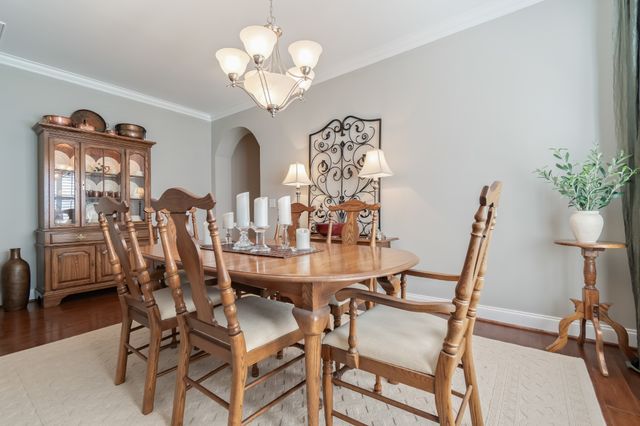 421 Meadowcrest Cir, Franklin, TN 37064