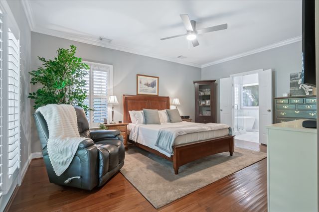 421 Meadowcrest Cir, Franklin, TN 37064