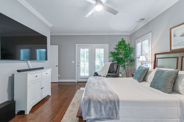 421 Meadowcrest Cir, Franklin, TN 37064