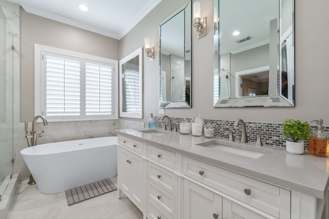 421 Meadowcrest Cir, Franklin, TN 37064