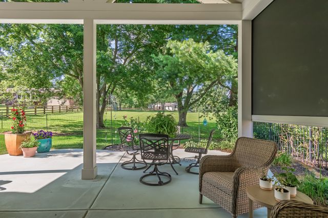 421 Meadowcrest Cir, Franklin, TN 37064