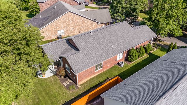 421 Meadowcrest Cir, Franklin, TN 37064