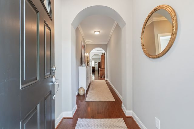 421 Meadowcrest Cir, Franklin, TN 37064