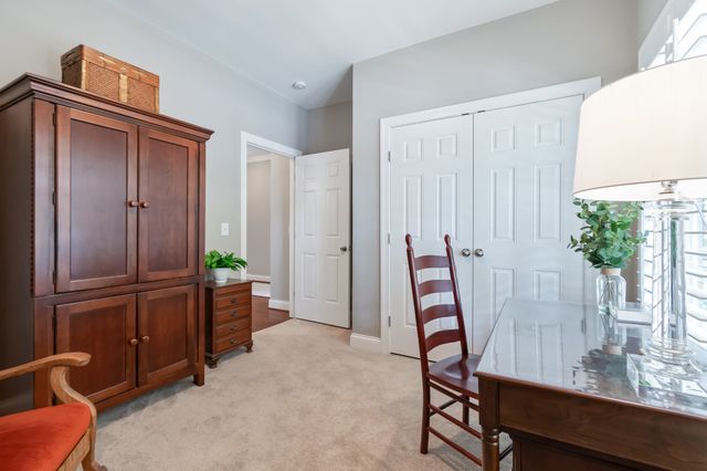 421 Meadowcrest Cir, Franklin, TN 37064