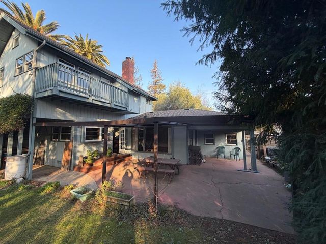 1280 Grant Road 94024, Los Altos, CA 94024