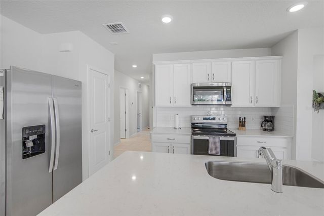 2235 LOVELY LANE, Davenport, FL 33896