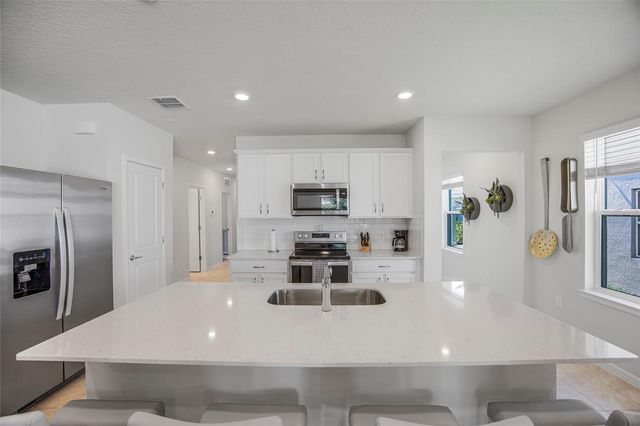 2235 LOVELY LANE, Davenport, FL 33896