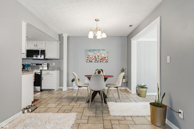 836 Chapel Pines Drive W, Indianapolis, IN 46234