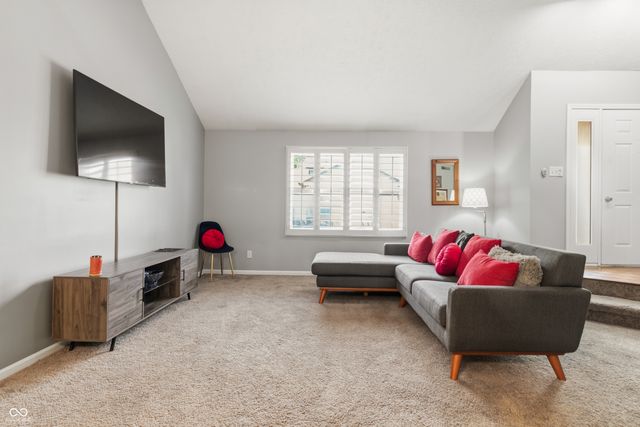 836 Chapel Pines Drive W, Indianapolis, IN 46234