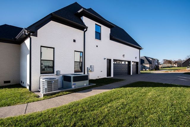 862 Harrisburg Ln, Mount Juliet, TN 37122