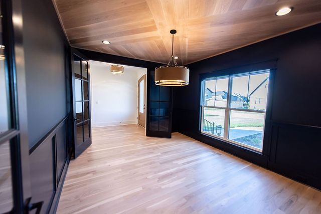 862 Harrisburg Ln, Mount Juliet, TN 37122