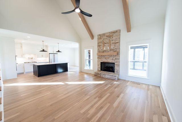 862 Harrisburg Ln, Mount Juliet, TN 37122