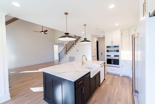 862 Harrisburg Ln, Mount Juliet, TN 37122