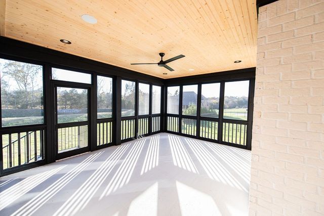 862 Harrisburg Ln, Mount Juliet, TN 37122