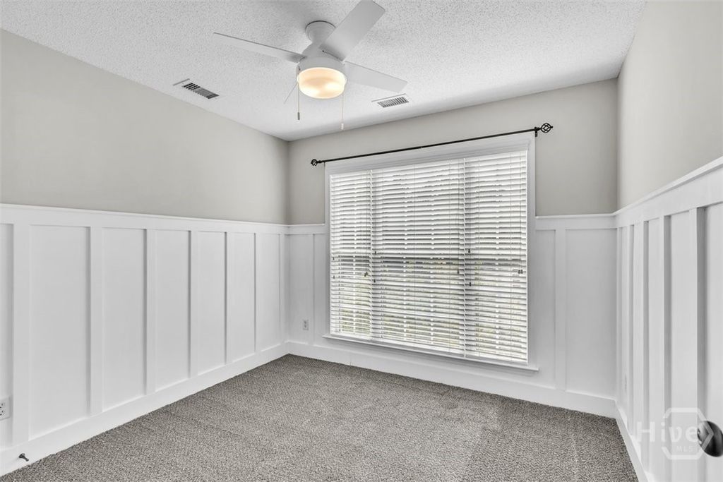 Image 24 of property listing at 185 Oak Ridge Circle, Richmond Hill, GA 31324