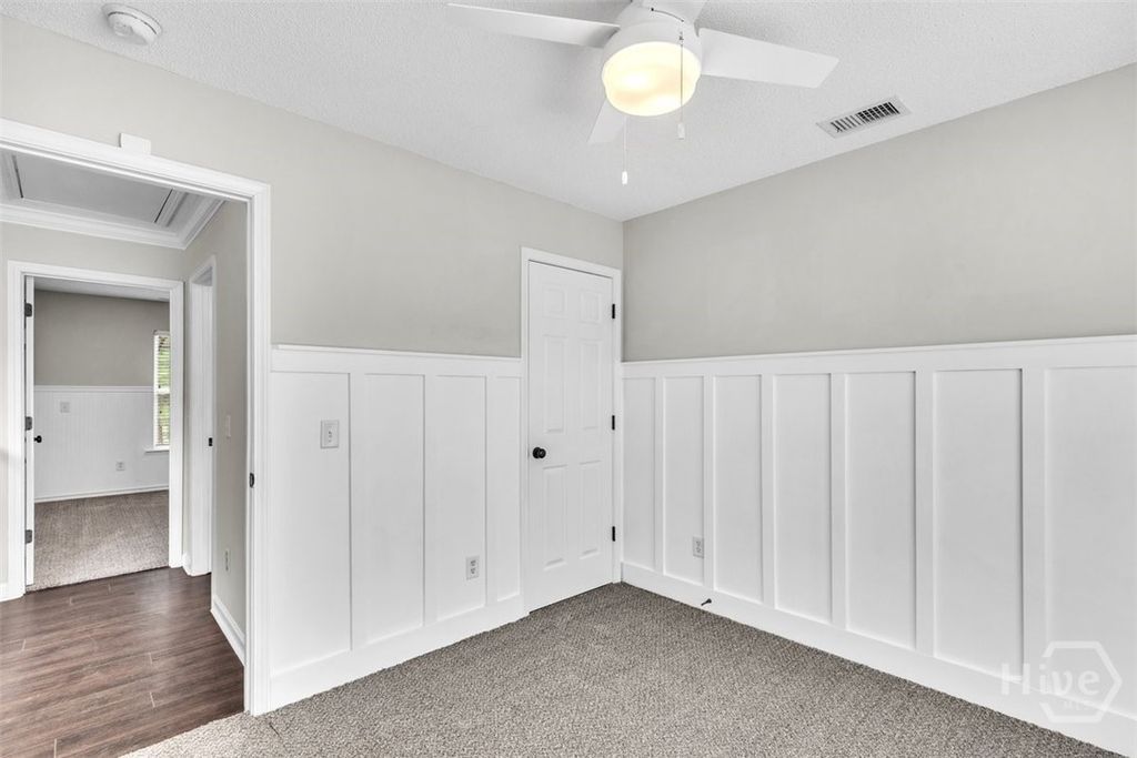 Image 25 of property listing at 185 Oak Ridge Circle, Richmond Hill, GA 31324