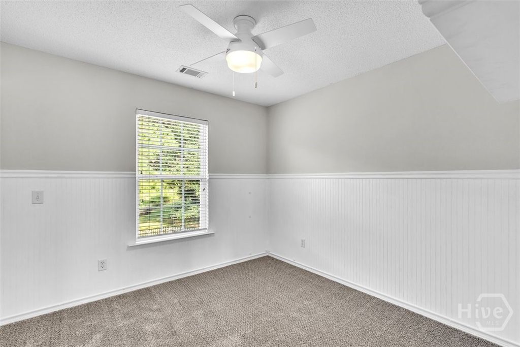 Image 28 of property listing at 185 Oak Ridge Circle, Richmond Hill, GA 31324
