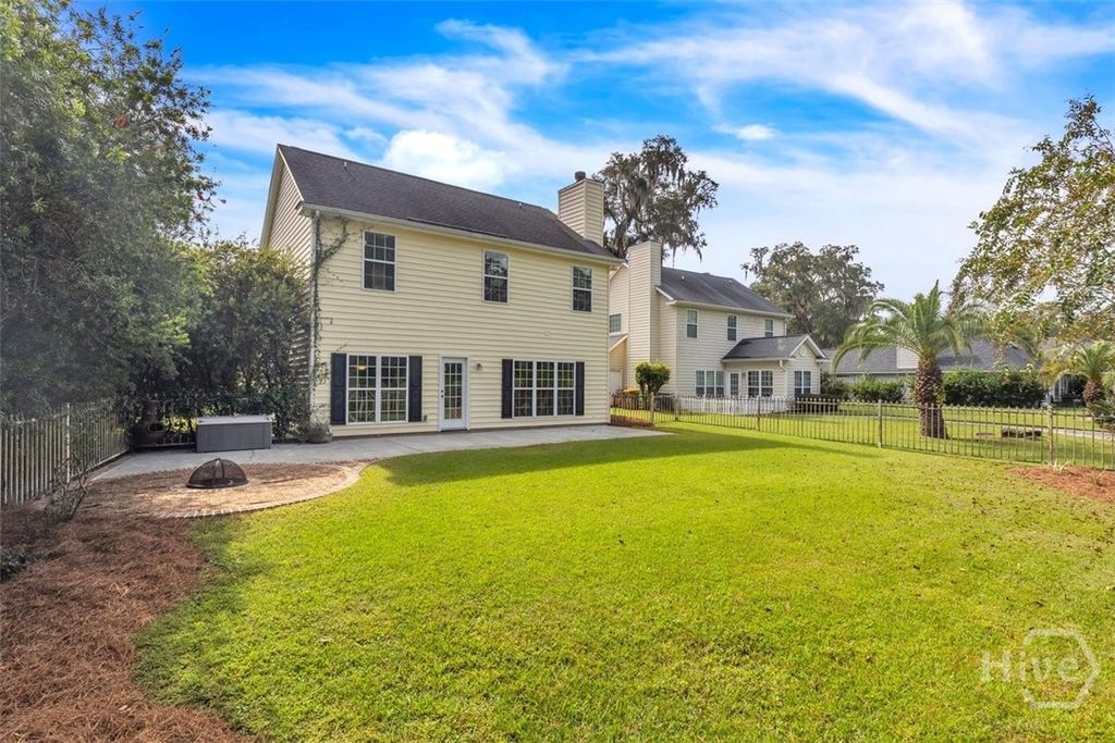 Image 32 of property listing at 185 Oak Ridge Circle, Richmond Hill, GA 31324