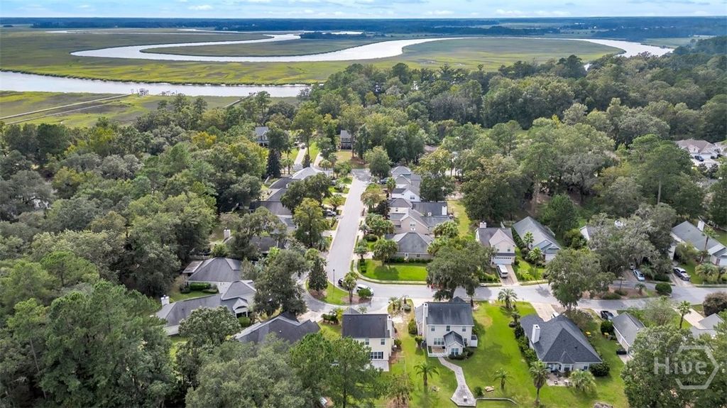 Image 36 of property listing at 185 Oak Ridge Circle, Richmond Hill, GA 31324