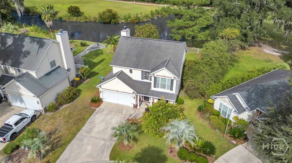 Image 37 of property listing at 185 Oak Ridge Circle, Richmond Hill, GA 31324