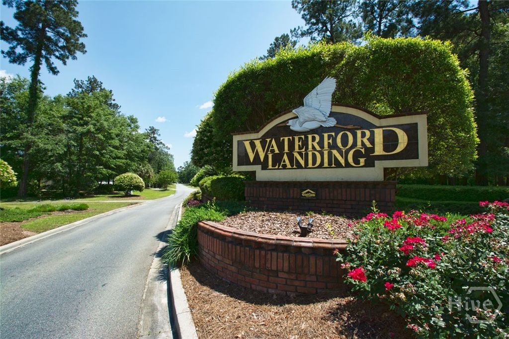 Image 38 of property listing at 185 Oak Ridge Circle, Richmond Hill, GA 31324