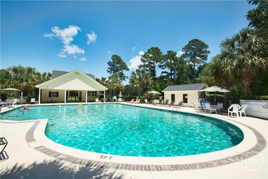 Image 39 of property listing at 185 Oak Ridge Circle, Richmond Hill, GA 31324