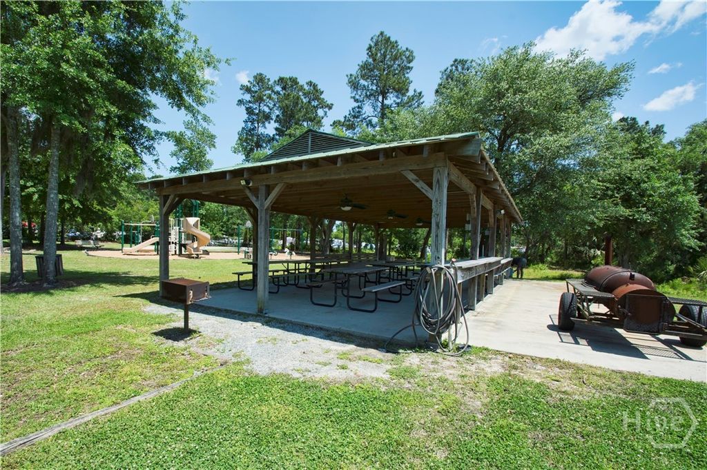 Image 46 of property listing at 185 Oak Ridge Circle, Richmond Hill, GA 31324