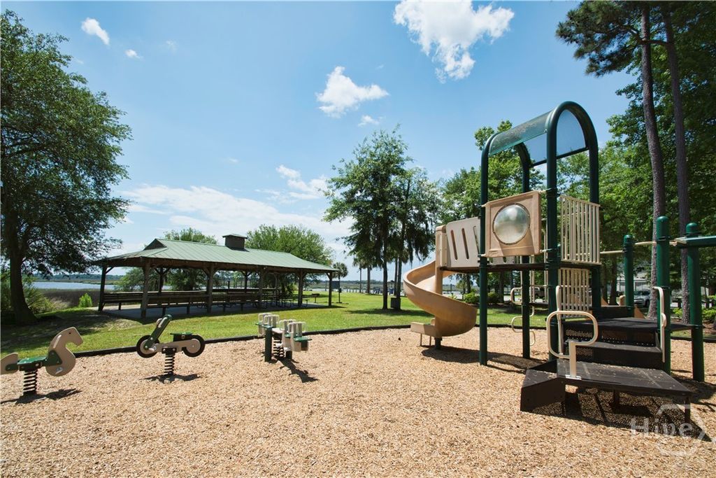 Image 47 of property listing at 185 Oak Ridge Circle, Richmond Hill, GA 31324