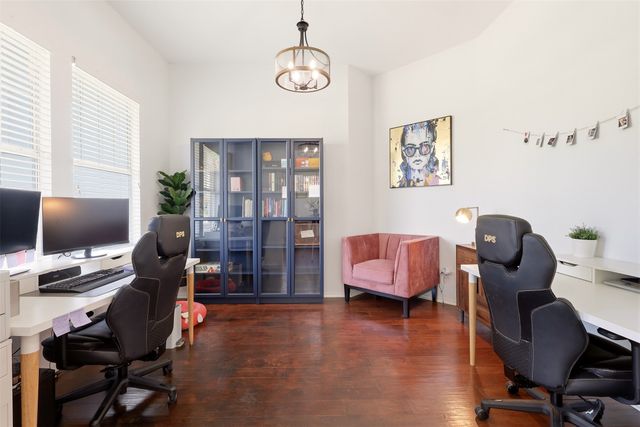 1744 Ivy Lane, Carrollton, TX 75007